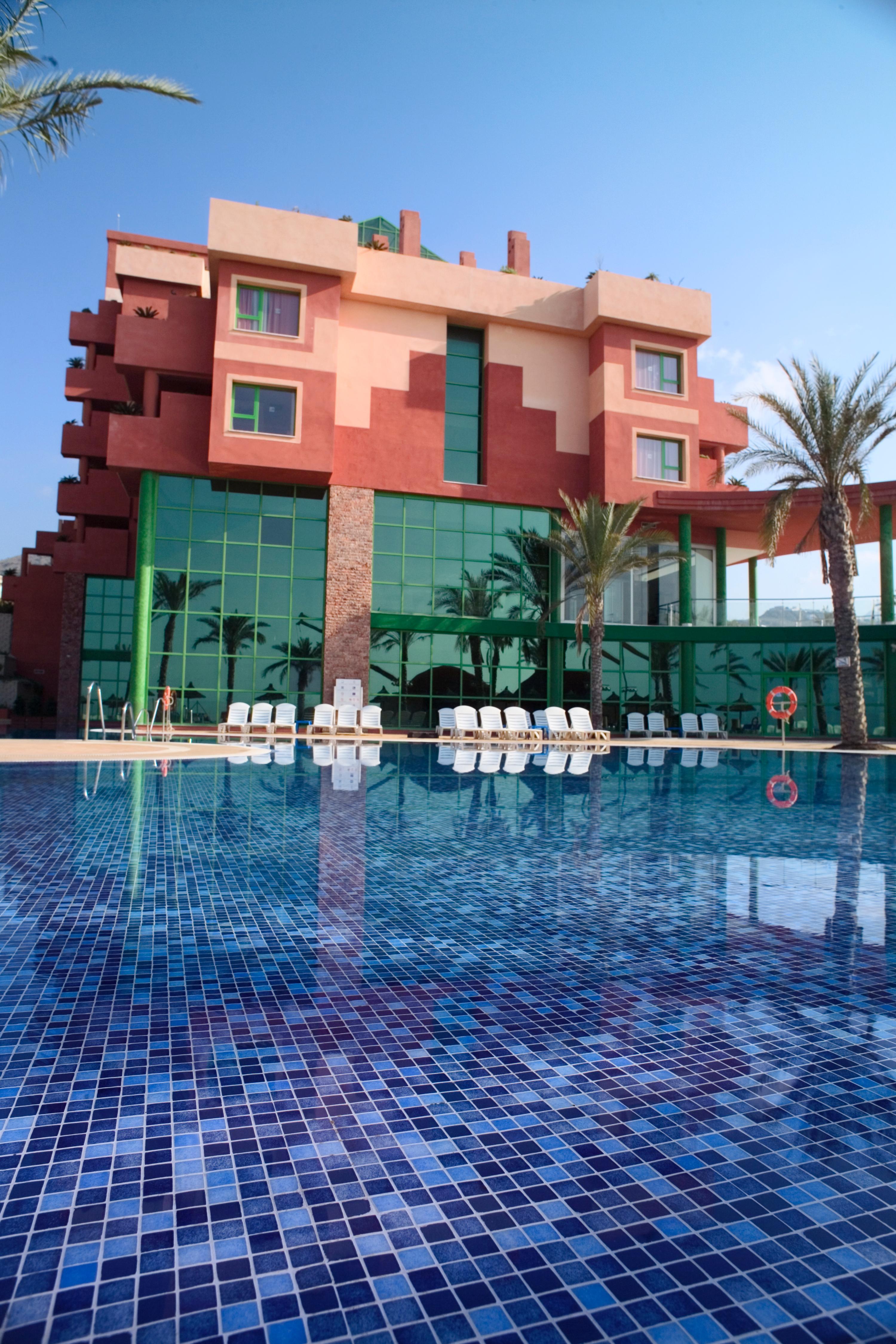 Hotel World Riwo Hotel. 4*